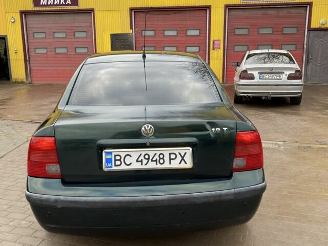 Зеленый Фольксваген Пассат, объемом двигателя 1.8 л и пробегом 320 тыс. км за 2800 $, фото 8 на Automoto.ua