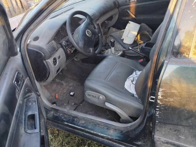 Зелений Фольксваген Пассат, об'ємом двигуна 1.6 л та пробігом 3 тис. км за 1307 $, фото 3 на Automoto.ua