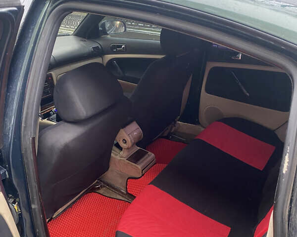 Зелений Фольксваген Пассат, об'ємом двигуна 1.78 л та пробігом 390 тис. км за 3500 $, фото 8 на Automoto.ua