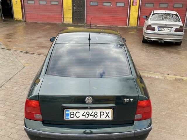 Зеленый Фольксваген Пассат, объемом двигателя 1.8 л и пробегом 320 тыс. км за 2800 $, фото 9 на Automoto.ua