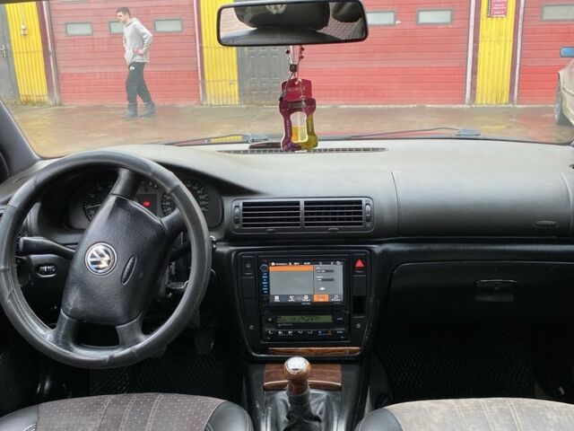 Зеленый Фольксваген Пассат, объемом двигателя 1.8 л и пробегом 320 тыс. км за 2800 $, фото 16 на Automoto.ua