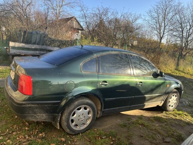 Зеленый Фольксваген Пассат, объемом двигателя 1.8 л и пробегом 250 тыс. км за 2500 $, фото 14 на Automoto.ua