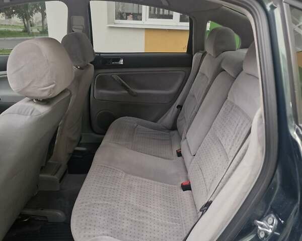 Зеленый Фольксваген Пассат, объемом двигателя 1.78 л и пробегом 196 тыс. км за 3999 $, фото 19 на Automoto.ua