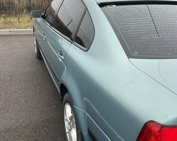 Зеленый Фольксваген Пассат, объемом двигателя 1.6 л и пробегом 320 тыс. км за 3800 $, фото 4 на Automoto.ua