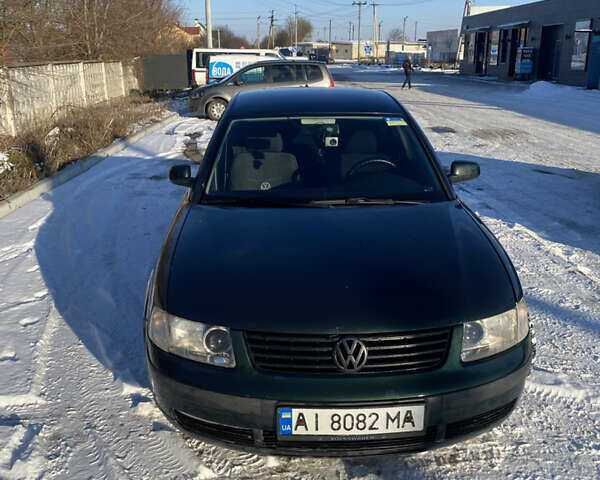 Зеленый Фольксваген Пассат, объемом двигателя 1.8 л и пробегом 350 тыс. км за 3999 $, фото 9 на Automoto.ua