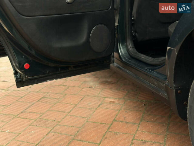 Зеленый Фольксваген Пассат, объемом двигателя 1.78 л и пробегом 334 тыс. км за 3150 $, фото 16 на Automoto.ua