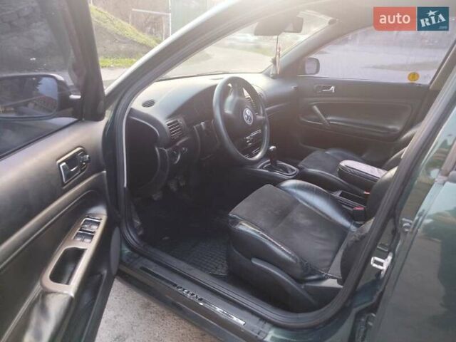 Зеленый Фольксваген Пассат, объемом двигателя 2.8 л и пробегом 380 тыс. км за 2999 $, фото 9 на Automoto.ua