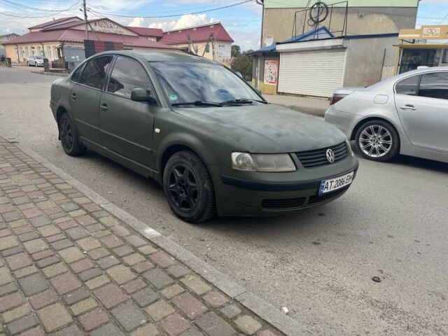 Зеленый Фольксваген Пассат, объемом двигателя 1.9 л и пробегом 320 тыс. км за 3000 $, фото 6 на Automoto.ua