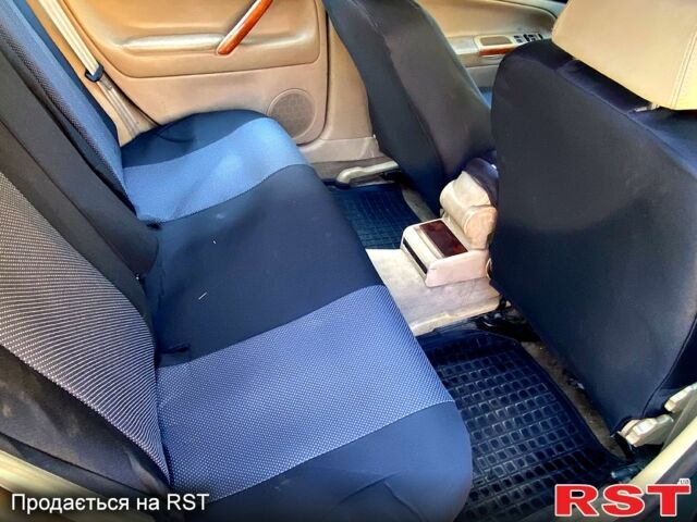 Зеленый Фольксваген Пассат, объемом двигателя 1.8 л и пробегом 235 тыс. км за 3000 $, фото 13 на Automoto.ua