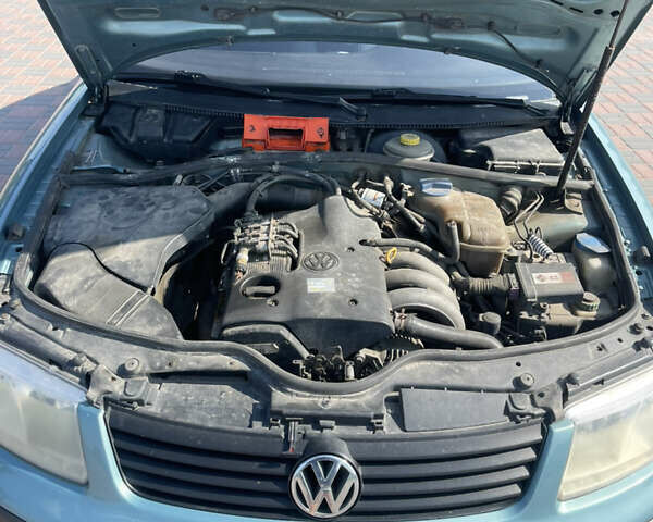 Зеленый Фольксваген Пассат, объемом двигателя 1.6 л и пробегом 320 тыс. км за 3800 $, фото 11 на Automoto.ua