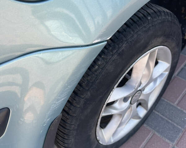 Зелений Фольксваген Пассат, об'ємом двигуна 1.6 л та пробігом 320 тис. км за 4300 $, фото 7 на Automoto.ua