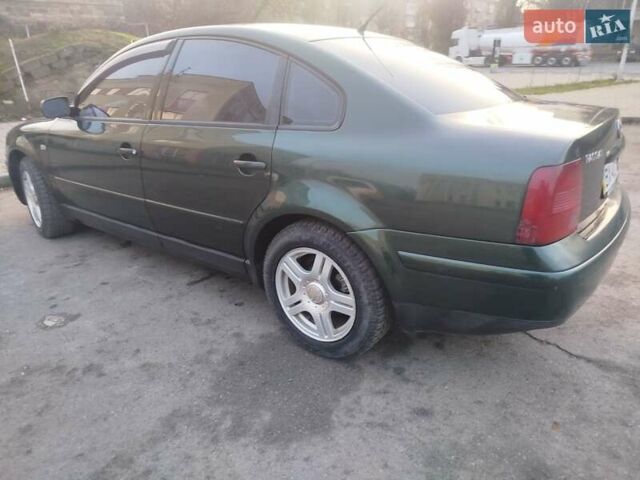 Зеленый Фольксваген Пассат, объемом двигателя 2.8 л и пробегом 380 тыс. км за 2999 $, фото 8 на Automoto.ua