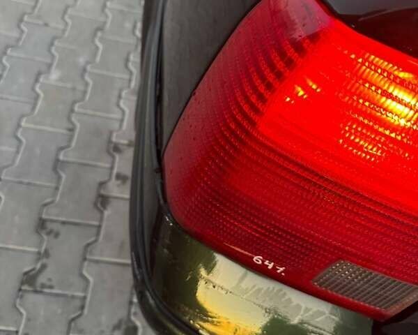 Зеленый Фольксваген Пассат, объемом двигателя 2.5 л и пробегом 373 тыс. км за 2800 $, фото 3 на Automoto.ua