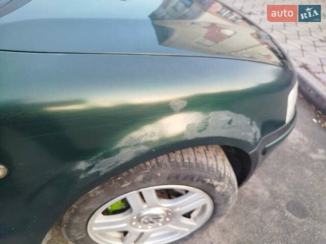 Зеленый Фольксваген Пассат, объемом двигателя 2.8 л и пробегом 380 тыс. км за 2999 $, фото 4 на Automoto.ua