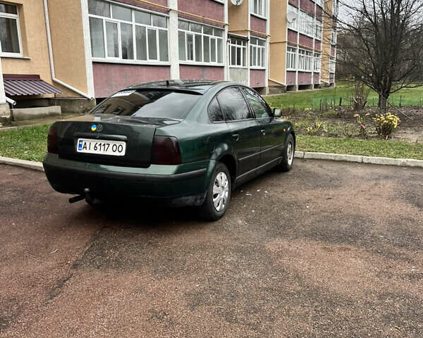 Зеленый Фольксваген Пассат, объемом двигателя 1.9 л и пробегом 360 тыс. км за 2800 $, фото 4 на Automoto.ua