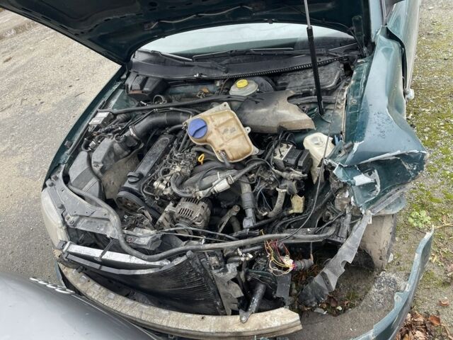 Зеленый Фольксваген Пассат, объемом двигателя 1.6 л и пробегом 3 тыс. км за 1000 $, фото 11 на Automoto.ua