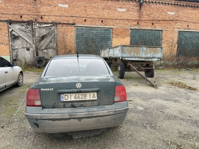 Зеленый Фольксваген Пассат, объемом двигателя 1.6 л и пробегом 3 тыс. км за 1000 $, фото 2 на Automoto.ua