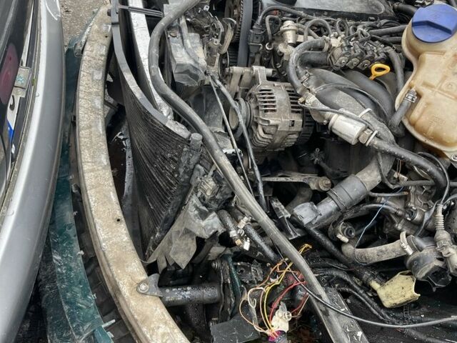 Зеленый Фольксваген Пассат, объемом двигателя 1.6 л и пробегом 3 тыс. км за 1000 $, фото 13 на Automoto.ua