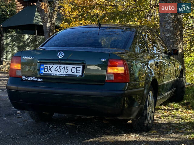 Зеленый Фольксваген Пассат, объемом двигателя 1.78 л и пробегом 375 тыс. км за 2550 $, фото 38 на Automoto.ua