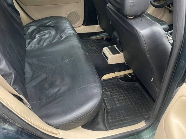 Зелений Фольксваген Пассат, об'ємом двигуна 1.8 л та пробігом 1 тис. км за 2800 $, фото 5 на Automoto.ua