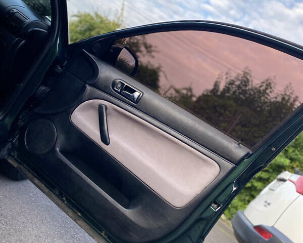 Зеленый Фольксваген Пассат, объемом двигателя 1.78 л и пробегом 375 тыс. км за 2650 $, фото 43 на Automoto.ua