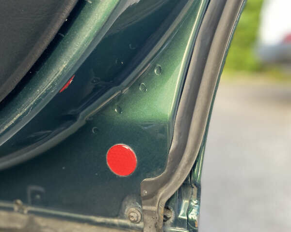 Зеленый Фольксваген Пассат, объемом двигателя 1.78 л и пробегом 375 тыс. км за 2650 $, фото 66 на Automoto.ua