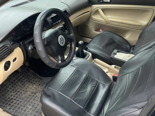 Зелений Фольксваген Пассат, об'ємом двигуна 1.8 л та пробігом 1 тис. км за 2800 $, фото 6 на Automoto.ua