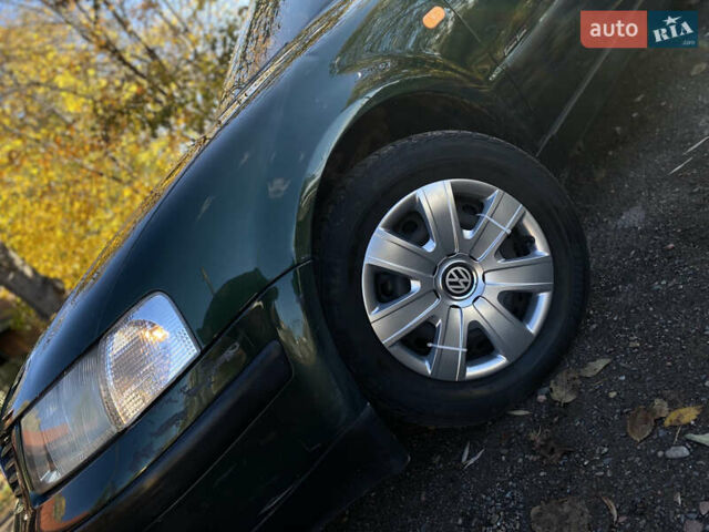 Зеленый Фольксваген Пассат, объемом двигателя 1.78 л и пробегом 375 тыс. км за 2550 $, фото 24 на Automoto.ua