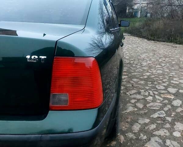 Зеленый Фольксваген Пассат, объемом двигателя 1.8 л и пробегом 298 тыс. км за 3500 $, фото 14 на Automoto.ua