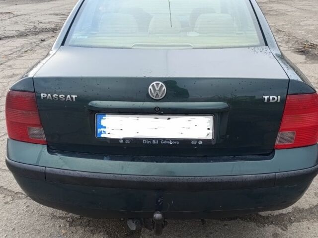 Зеленый Фольксваген Пассат, объемом двигателя 0 л и пробегом 386 тыс. км за 1966 $, фото 4 на Automoto.ua