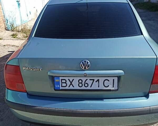Зелений Фольксваген Пассат, об'ємом двигуна 1.6 л та пробігом 301 тис. км за 4000 $, фото 2 на Automoto.ua