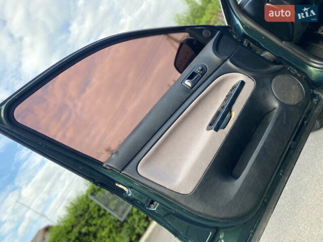 Зеленый Фольксваген Пассат, объемом двигателя 1.78 л и пробегом 375 тыс. км за 2550 $, фото 39 на Automoto.ua