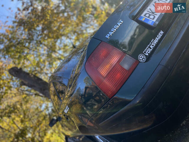 Зеленый Фольксваген Пассат, объемом двигателя 1.78 л и пробегом 375 тыс. км за 2550 $, фото 35 на Automoto.ua