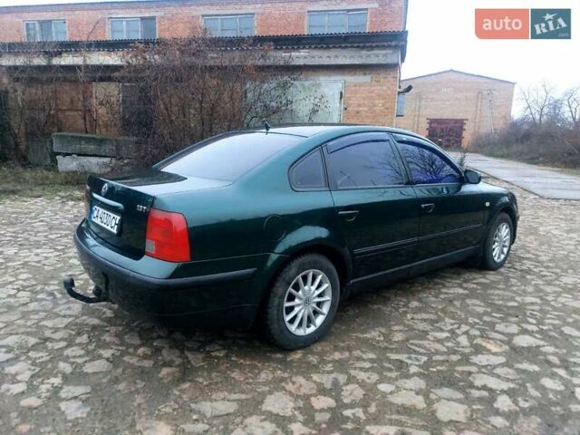 Зеленый Фольксваген Пассат, объемом двигателя 1.8 л и пробегом 298 тыс. км за 3500 $, фото 5 на Automoto.ua