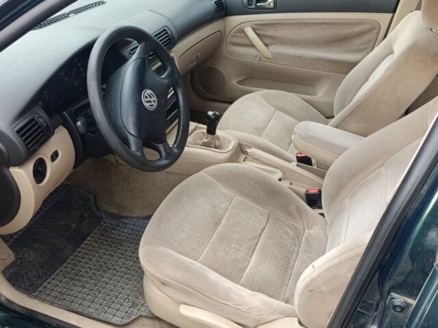 Зеленый Фольксваген Пассат, объемом двигателя 0 л и пробегом 386 тыс. км за 1966 $, фото 6 на Automoto.ua