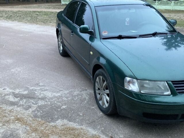 Зелений Фольксваген Пассат, об'ємом двигуна 0 л та пробігом 360 тис. км за 2150 $, фото 1 на Automoto.ua