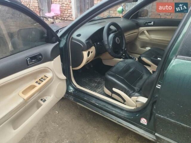 Зелений Фольксваген Пассат, об'ємом двигуна 1.78 л та пробігом 247 тис. км за 2250 $, фото 7 на Automoto.ua