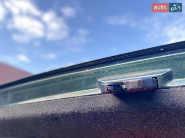 Зеленый Фольксваген Пассат, объемом двигателя 1.78 л и пробегом 375 тыс. км за 2650 $, фото 56 на Automoto.ua