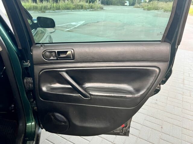 Фольксваген Пассат 1999 в Попольне на Automoto.ua Зеленый Фольксваген Пассат, объемом двигателя 2.8 л и пробегом 387 тыс. км за 3200 $, фото 10 на Automoto.ua