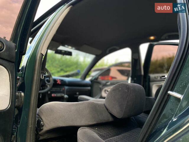 Зеленый Фольксваген Пассат, объемом двигателя 1.78 л и пробегом 375 тыс. км за 2550 $, фото 52 на Automoto.ua