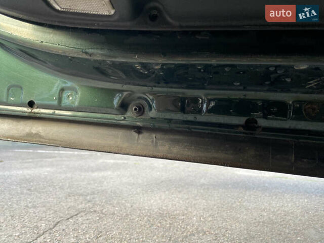 Зеленый Фольксваген Пассат, объемом двигателя 1.78 л и пробегом 375 тыс. км за 2650 $, фото 65 на Automoto.ua