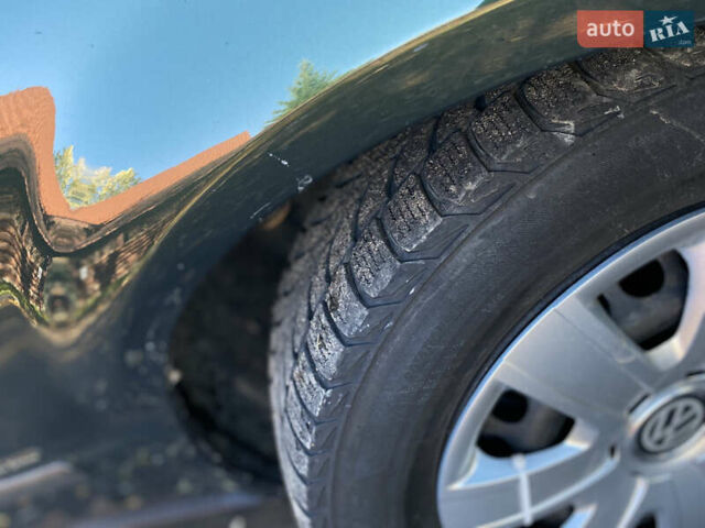 Зеленый Фольксваген Пассат, объемом двигателя 1.78 л и пробегом 375 тыс. км за 2550 $, фото 7 на Automoto.ua