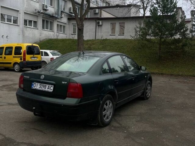 Зелений Фольксваген Пассат, об'ємом двигуна 1.8 л та пробігом 1 тис. км за 2800 $, фото 2 на Automoto.ua