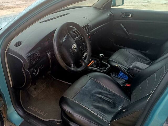 Зеленый Фольксваген Пассат, объемом двигателя 20 л и пробегом 400 тыс. км за 3500 $, фото 4 на Automoto.ua