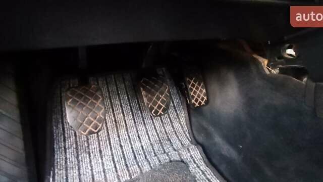 Зеленый Фольксваген Пассат, объемом двигателя 1.6 л и пробегом 269 тыс. км за 3999 $, фото 34 на Automoto.ua