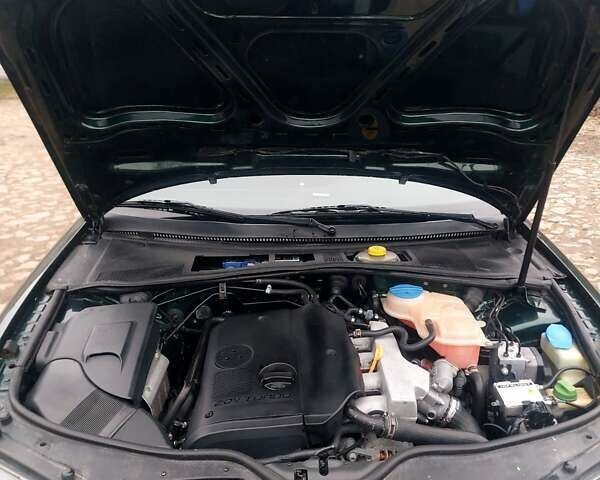 Зеленый Фольксваген Пассат, объемом двигателя 1.8 л и пробегом 298 тыс. км за 3500 $, фото 9 на Automoto.ua