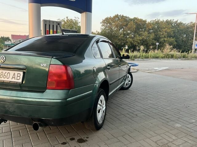 Фольксваген Пассат 1999 в Попольне на Automoto.ua Зеленый Фольксваген Пассат, объемом двигателя 2.8 л и пробегом 387 тыс. км за 3200 $, фото 2 на Automoto.ua