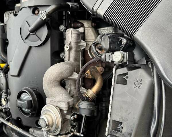 Зелений Фольксваген Пассат, об'ємом двигуна 1.9 л та пробігом 500 тис. км за 3500 $, фото 5 на Automoto.ua