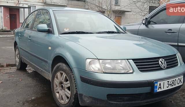 Зеленый Фольксваген Пассат, объемом двигателя 1.9 л и пробегом 340 тыс. км за 3800 $, фото 1 на Automoto.ua