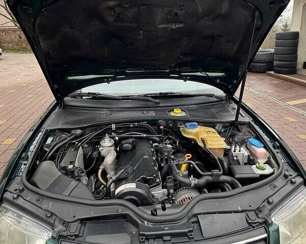 Зелений Фольксваген Пассат, об'ємом двигуна 1.9 л та пробігом 500 тис. км за 3500 $, фото 11 на Automoto.ua